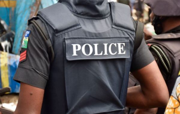 recall-our-husbands-posted-to-niger-drama-as-police-officers-wives-protest-in-lagos-600x420-1.jpg