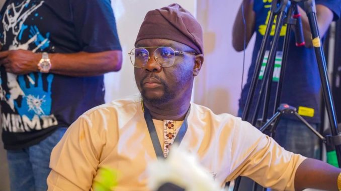 seyi1-1000x600.jpg