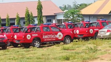 BREAKING NEWS: Chaos in Osun as Hoodlums Raid Amotekun Office, Steal Guns