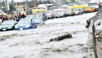 BREAKING: Lagos Flood Kills Poultry, Destroys Homes as Residents Count Huge Losses